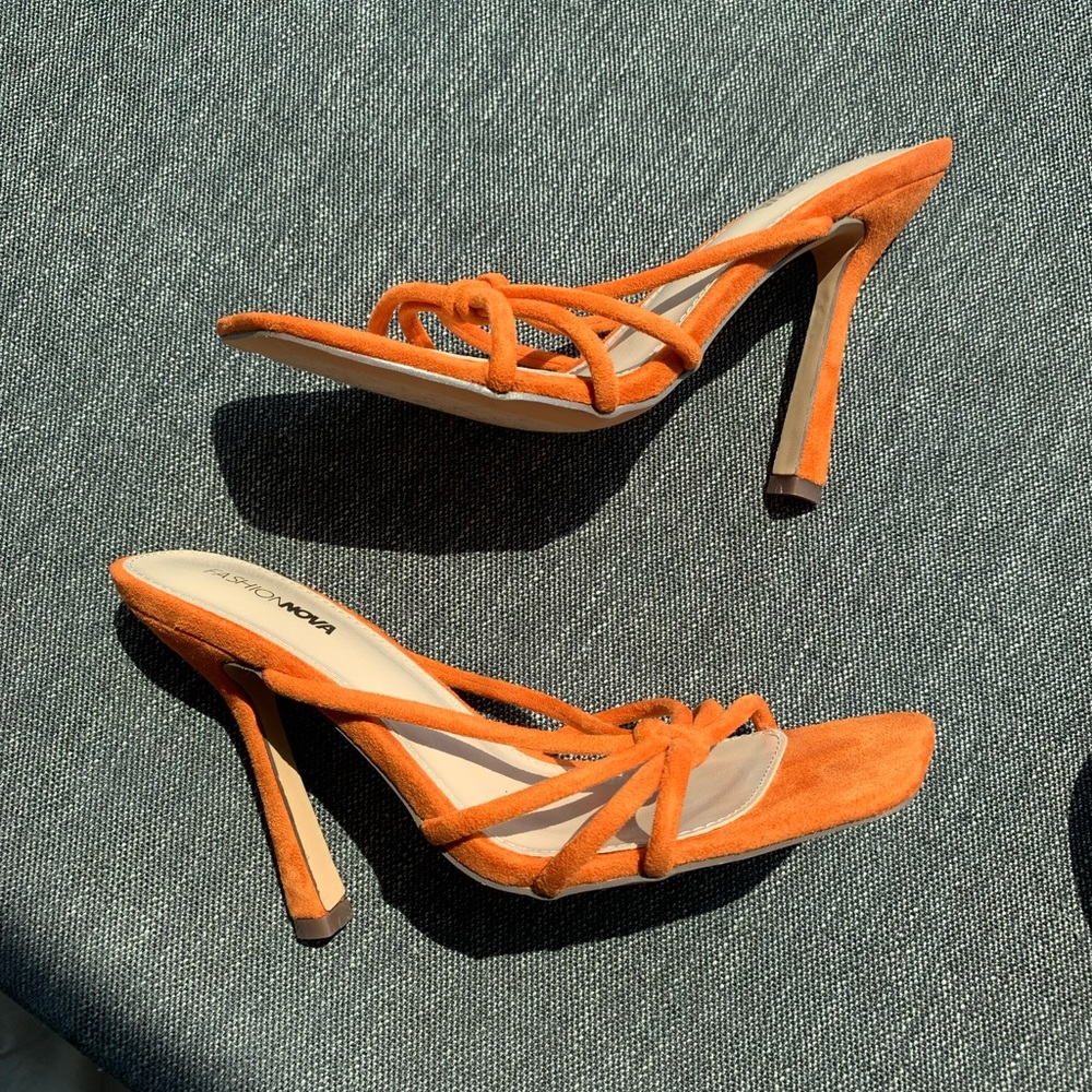 Heels - Picture 5 of 5